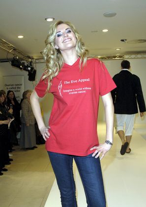 THE EVE APPEAL FASHION SHOW, HOUSE OF FRASER, MANCHESTER, BRITAIN - 29 MAR 2006