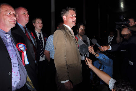 BRITISH NATIONAL PARTY SEIZING 11 OF THE 13 SEATS IT CONTESTED IN  BARKING AND DAGENHAM, IN THE ENGLAND COUNCIL ELECTIONS, EAST LONDON, BRITAIN   - 05 MAY 2006