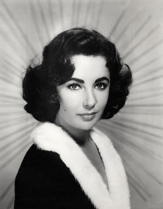 77 Elizabeth taylor 1957 Stock Pictures, Editorial Images and Stock ...