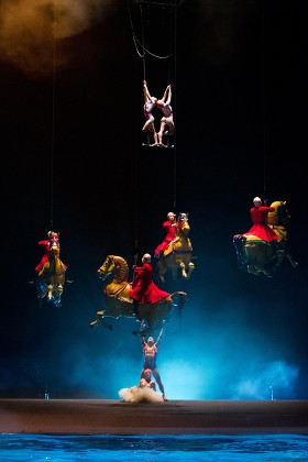 Cirque Du Soleil - Worlds Away - 2012