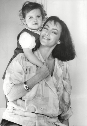 Actress Susan Gilmore With Her Daughter Emma. Box 705 905081638 A.jpg.