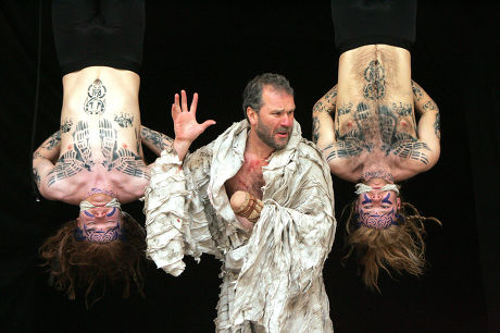 'TITUS ANDRONICUS' PLAY AT THE GLOBE THEATRE, LONDON, BRITAIN - MAY 2006