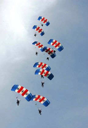 46 Royal air force parachute team Stock Pictures, Editorial Images and ...