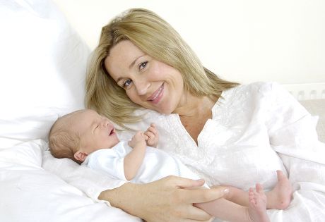 Sarah Heaney and her baby son, Britain - 20 Jun 2006