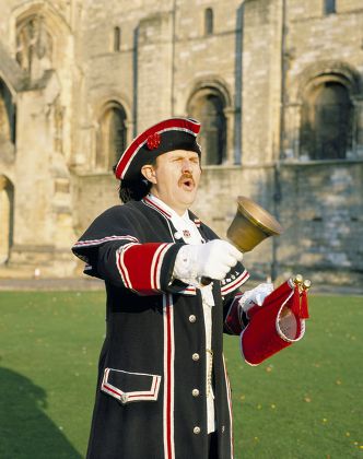 Town Crier Winchester Hampshire England Britain Editorial Stock Photo   Shutterstock 595828a 