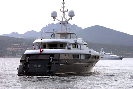 Giorgio Armanis Luxury Yacht Mariu Editorial Stock Photo - Stock Image |  Shutterstock