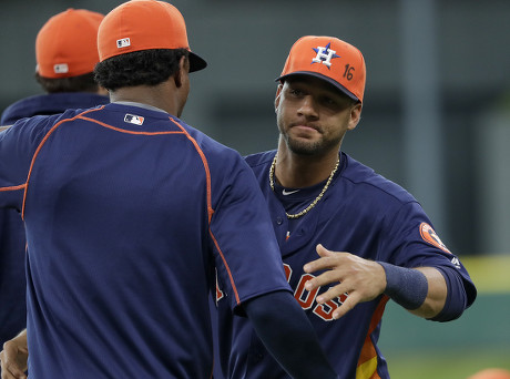 Astros' Yulieski Gurriel pays tribute to Jose Fernandez