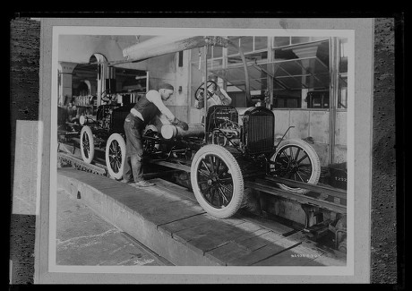 8 Ford Motor Company Automobile Assembly Line Stock Pictures, Editorial 