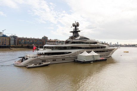 who owns superyacht kismet