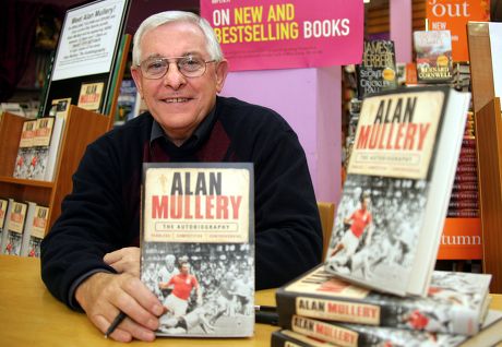 Alan Mullery  Autobiography book signing at Ottakers, Chelmsford, Essex, Britain - 13 Oct 2006