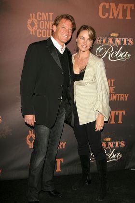 'CMT Giants' Honoring Reba McEntire, Hollywood, America - 26 Oct 2006