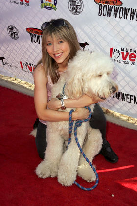 The 5th Annual 'Bow Wow Ween' to benefit 'Much Love Animal Rescue' , Los Angeles, America - 29 Oct 2006