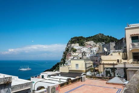 250 Villa capri Stock Pictures, Editorial Images and Stock Photos