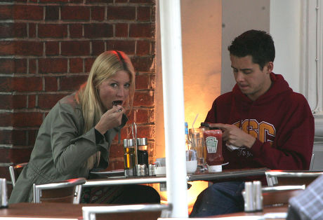 Denise van Outen and Christopher Parker out and about in Hampstead, London, Britain - 04 Apr 2007