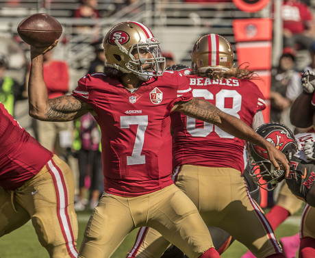 __COUNT__ imágenes de NFL Buccaneers vs 49ers, Santa Clara, USA - 23