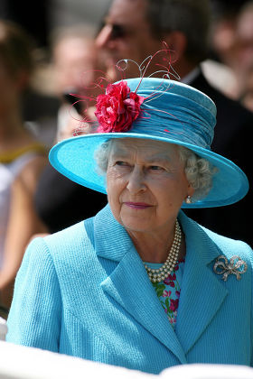 Queen Elizabeth Ii Editorial Stock Photo - Stock Image | Shutterstock