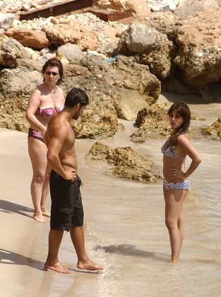 Monica Cruz and new Italian boyfriend in Ibiza, Spain - 18 Jul 2007