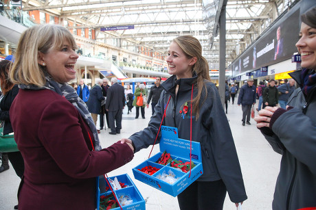 Poppy Appeal launches at Waterloo Station, London, UK - 03 Nov 2016