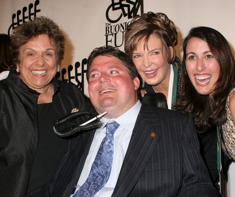 22nd Annual Great Sports Legends Dinner benefitting the Buoniconti Fund to Cure Paralysis at the Waldorf-Astoria Hotel, New York, America - 17 Sep 2007