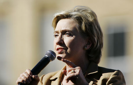 Hillary Clinton on the campaign trail in Iowa, America - 08 Oct 2007