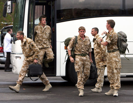 Members 1st Battalion Royal Anglians Regiment Editorial Stock Photo ...