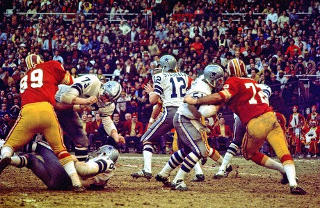 December 31, 1972 - Washington, District of Columbia, United States of  America - Dallas Cowboys place kicker Toni Frisch (15) kicks a 35 yard  field goal in the second quarter of the