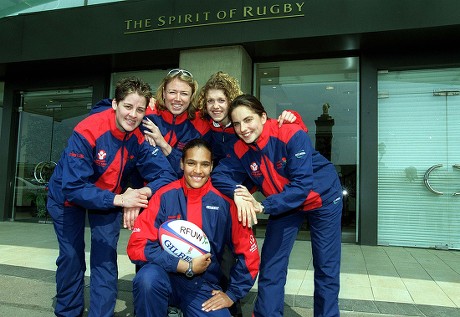 England Captain Paula George (with ball) with fellow players (from left) Shelly Rae Jenny Sutton Nicki Jupp and Sue Day England Womens Rugby Press Conferance Twickenham 10/04/2002 Great Britain London