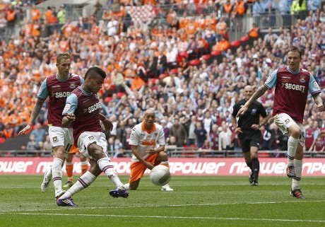 2012 - Blackpool 1 West Ham United 2