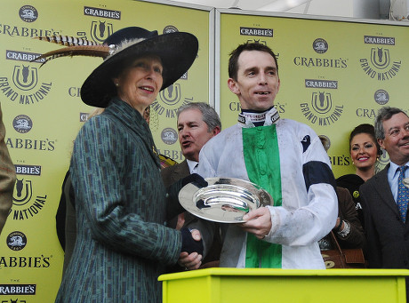 Aintree - Grand National Day