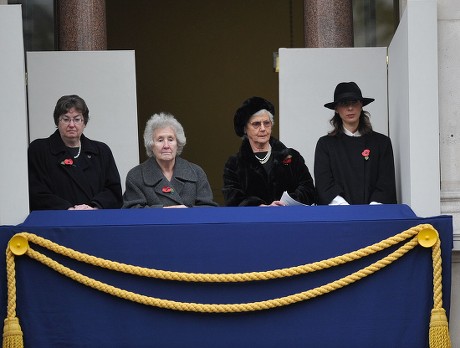 Remembrance Sunday at the Cenotaph - 14 Nov 2010