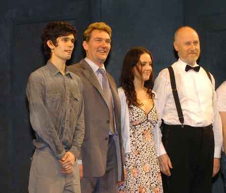 Hamlet at the Old Vic - 27 Apr 2004