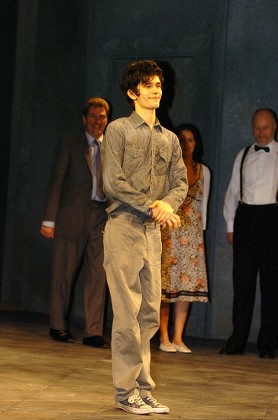 Hamlet at the Old Vic - 27 Apr 2004