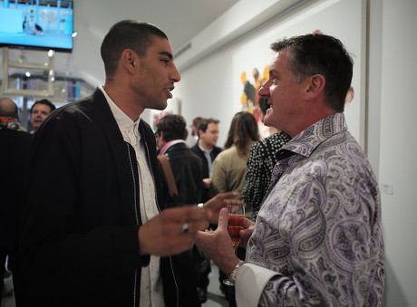 Vip Preview of Omar Hassan's Exhibition 'Breaking Through' - 23 Apr 2015