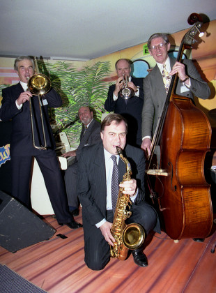 The All Party Jazz Band Plays at the Revolving Restaurant at the Top of the Post Office Tower - 16 Feb 1992