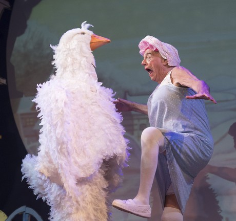 'Mother Goose' Pantomime performed at Wilton's Music Hall, London UK, 05 Dec 2016
