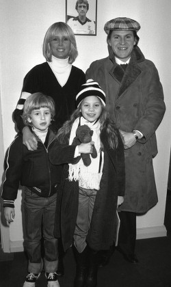 Jill Townsend and Alan Price with Children