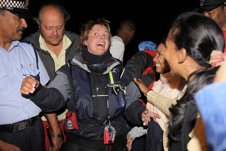 British Rower Sarah Outen is Greeted by Islanders As She Arrives in On the Island of Mauritius - 03 Aug 2009