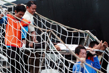 69 Survivors on raft Stock Pictures, Editorial Images and Stock Photos ...