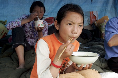 Earthquake Refugees Eat Lunch Refugee Camp Editorial Stock Photo ...