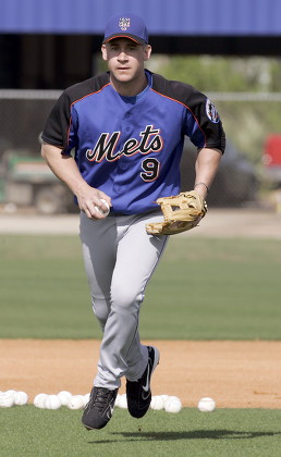 New York Mets Outfielder Endy Chavez Editorial Stock Photo - Stock Image