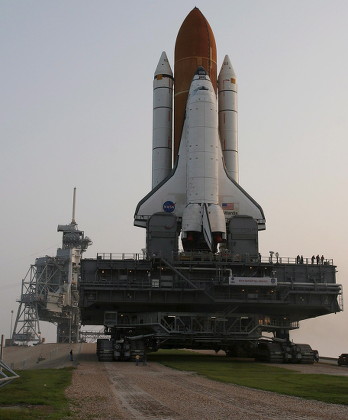 Space Shuttle Atlantis Rollsout Kennedy Space Editorial Stock Photo ...