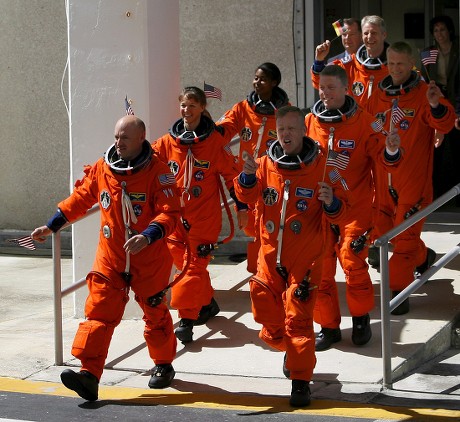 Sts121 Nasa Flight Crew Leaves Operations Editorial Stock Photo - Stock 