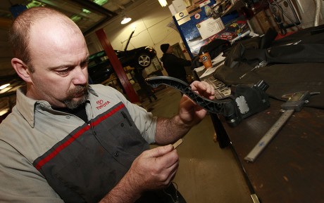 Lead Technician Bill Risinger R Trains Editorial Stock Photo - Stock ...