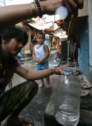 Filipino Buys Drinking Water Neighbor Quezon Editorial Stock Photo ...