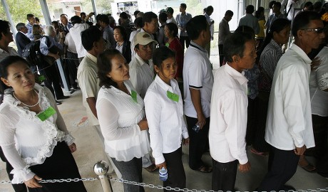 Cambodians Line Entrance Extraordinary Chambers Courts Editorial Stock Cambodians Line Entrance Extraordinary Chambers Courts Editorial Stock
