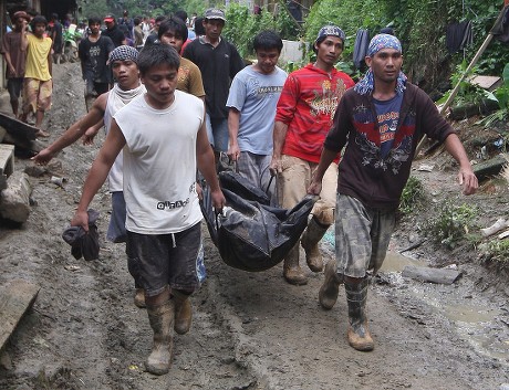 Filipinos Carry Remains Landslide Victim Mining Editorial Stock Photo ...