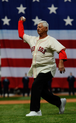 Carl Yastrzemski editorial stock image. Image of color - 74522954