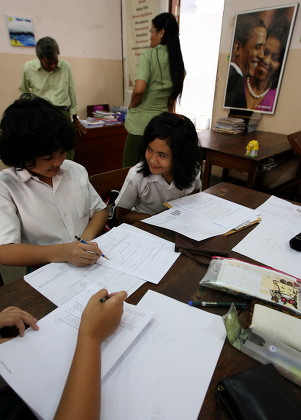 Indonesian Students Study Their Class Asisi Editorial Stock Photo ...