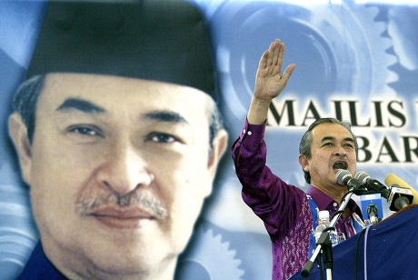 Malaysian Prime Minister Abdullah Ahmad Badawi Editorial Stock Photo ...