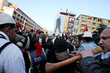 Kosovo Albanians Celebrate Independence Infront Giant Editorial Stock 